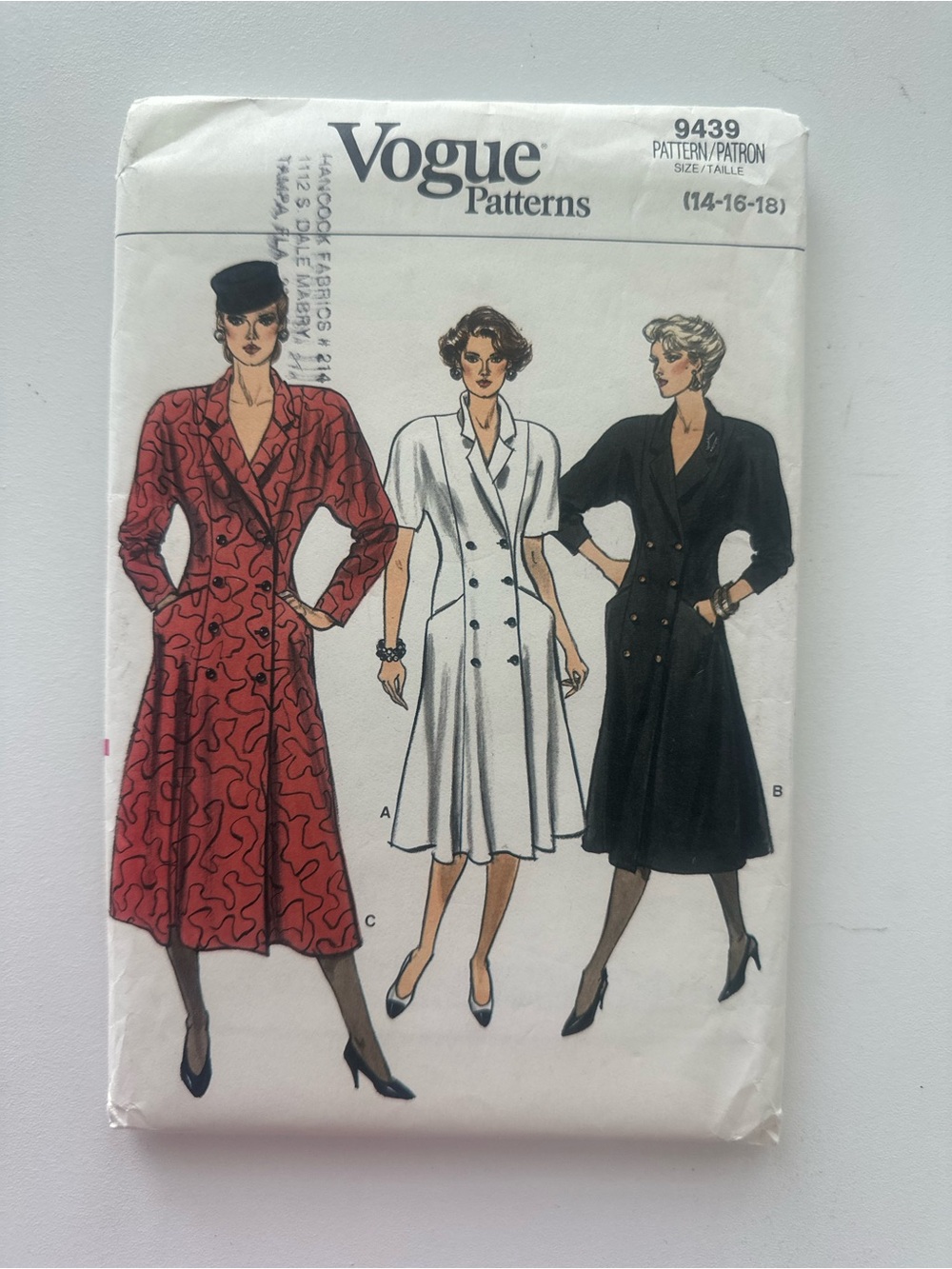 Vogue Patterns 9439 Size 14 - 18